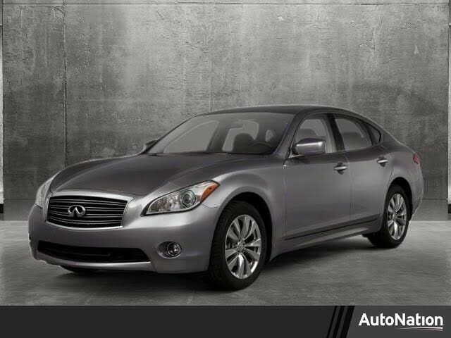 Infiniti M56