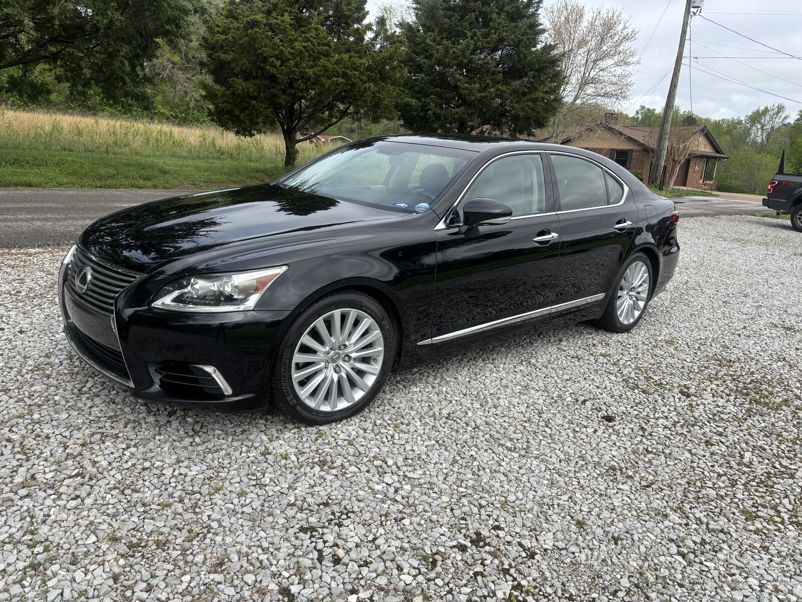Lexus LS