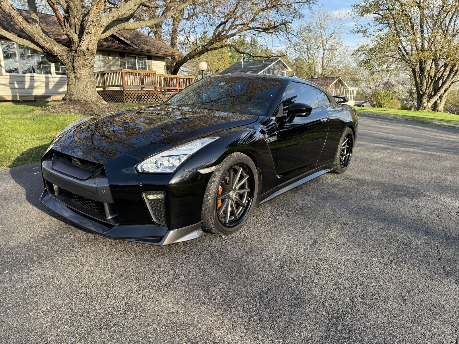 Nissan GT-R
