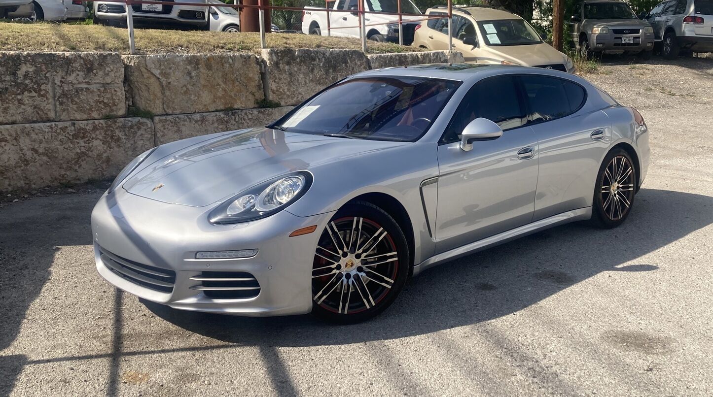 2016 PORSCHE Panamera