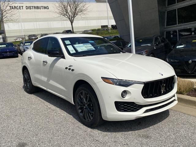 2024 MASERATI Levante