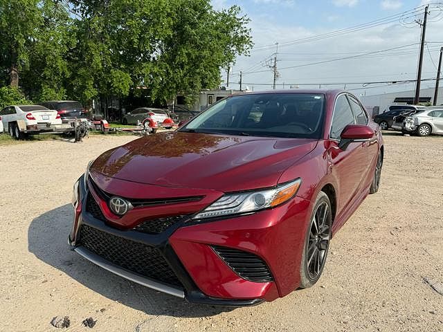 2018 TOYOTA Camry