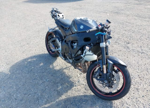 Suzuki GSX-R750