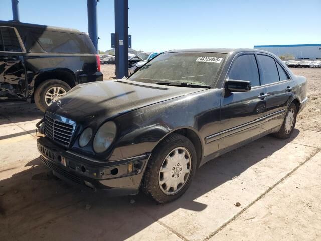 MERCEDES-BENZ
