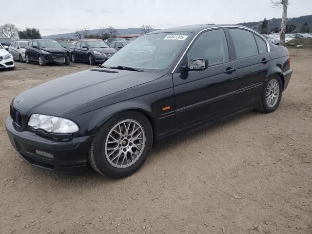 BMW 328i