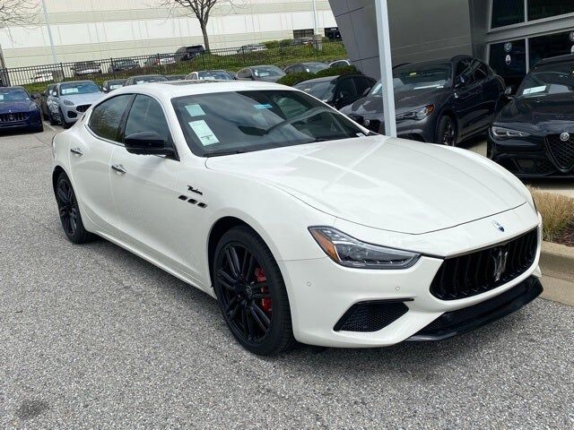 2024 MASERATI Ghibli