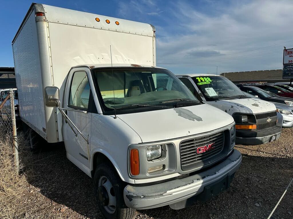 GMC Savana