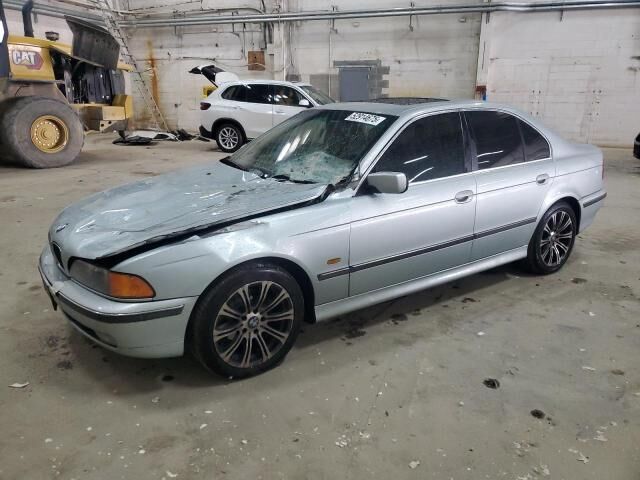 BMW 528i