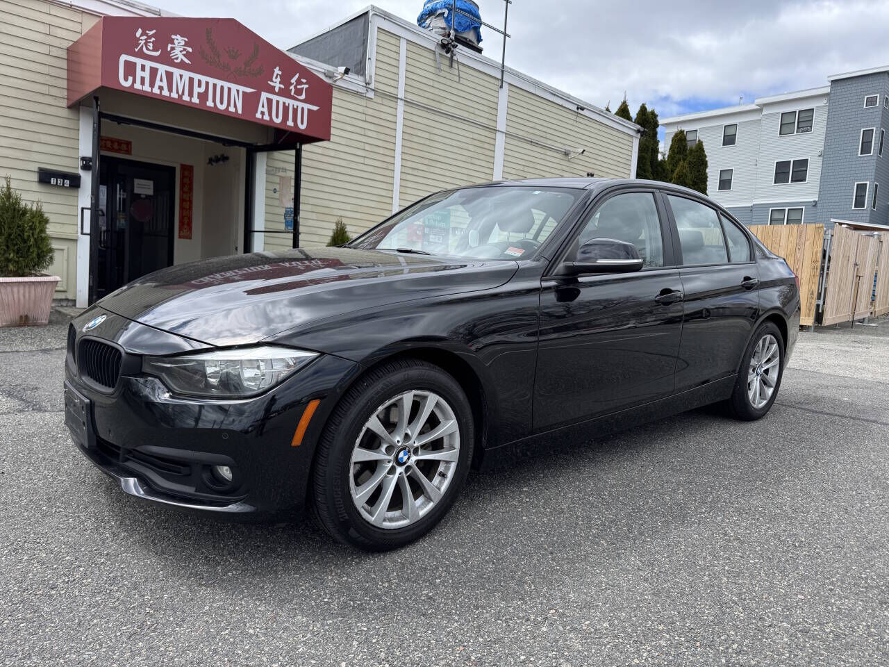 BMW 320i