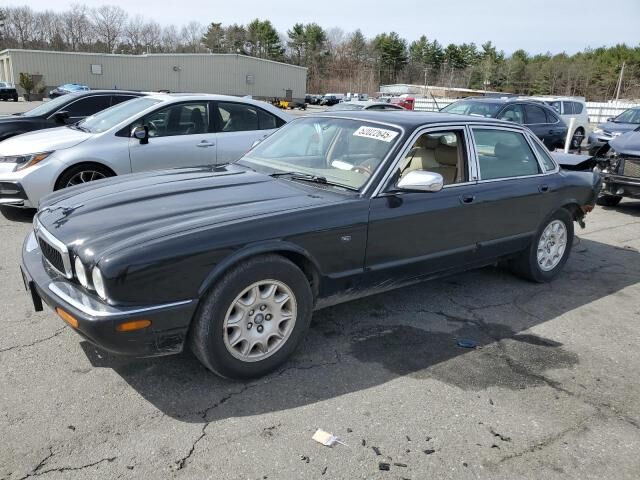 Jaguar XJ8