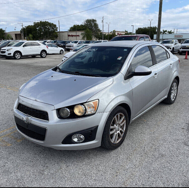 2013 CHEVROLET Sonic