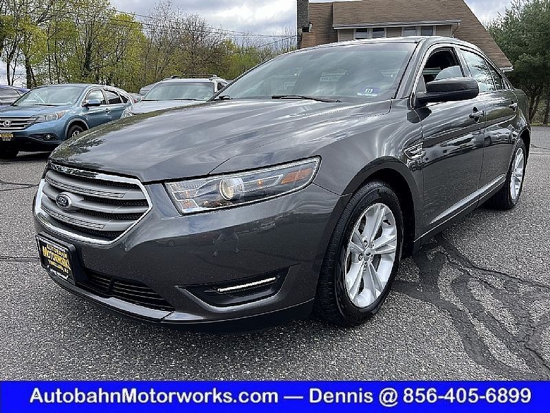 2015 FORD Taurus