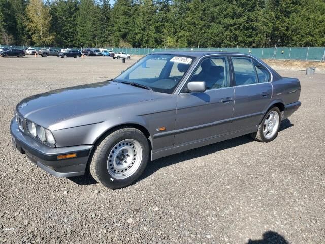 BMW 525i
