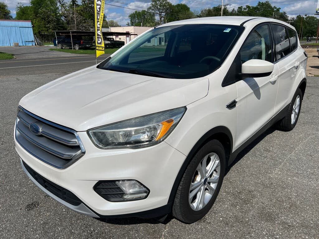 2017 FORD Escape