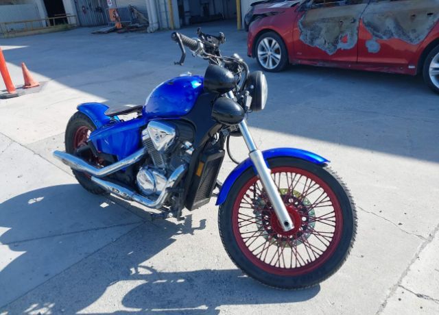 Honda VT600CD (SHADOW VLX DELUXE)