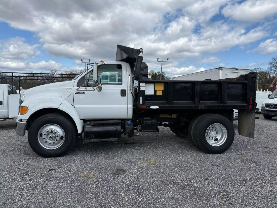 Ford F-750
