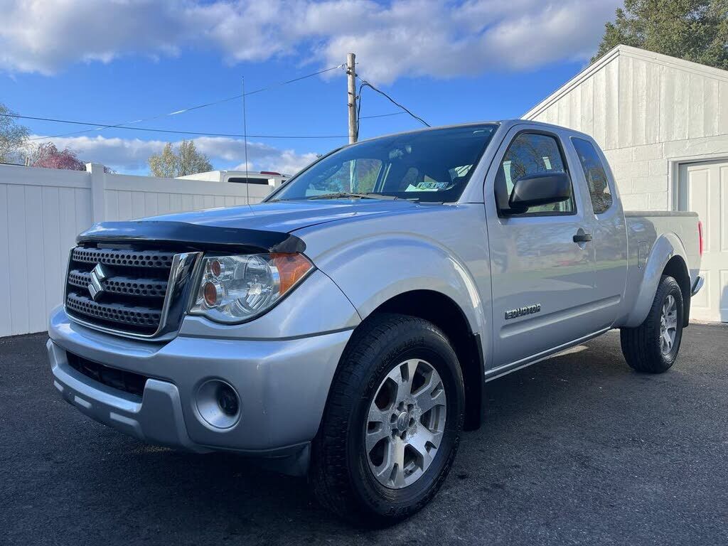 Suzuki Equator
