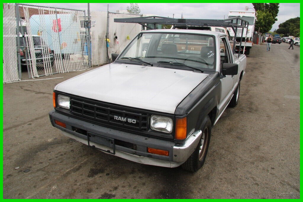 Dodge RAM 50