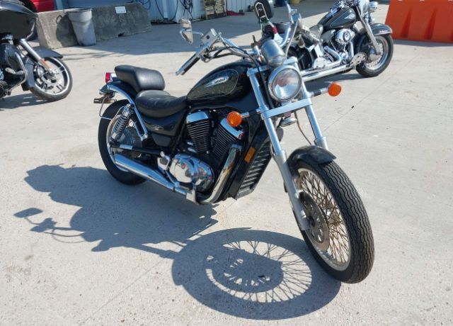 Suzuki VS800