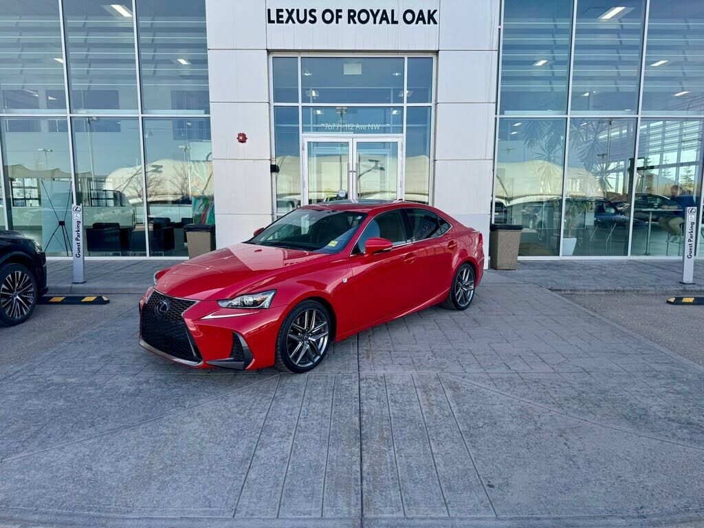 Lexus IS