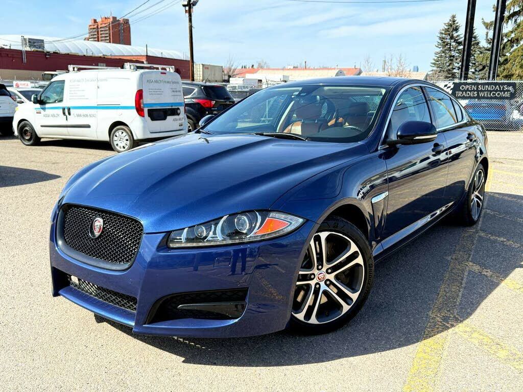 Jaguar XF