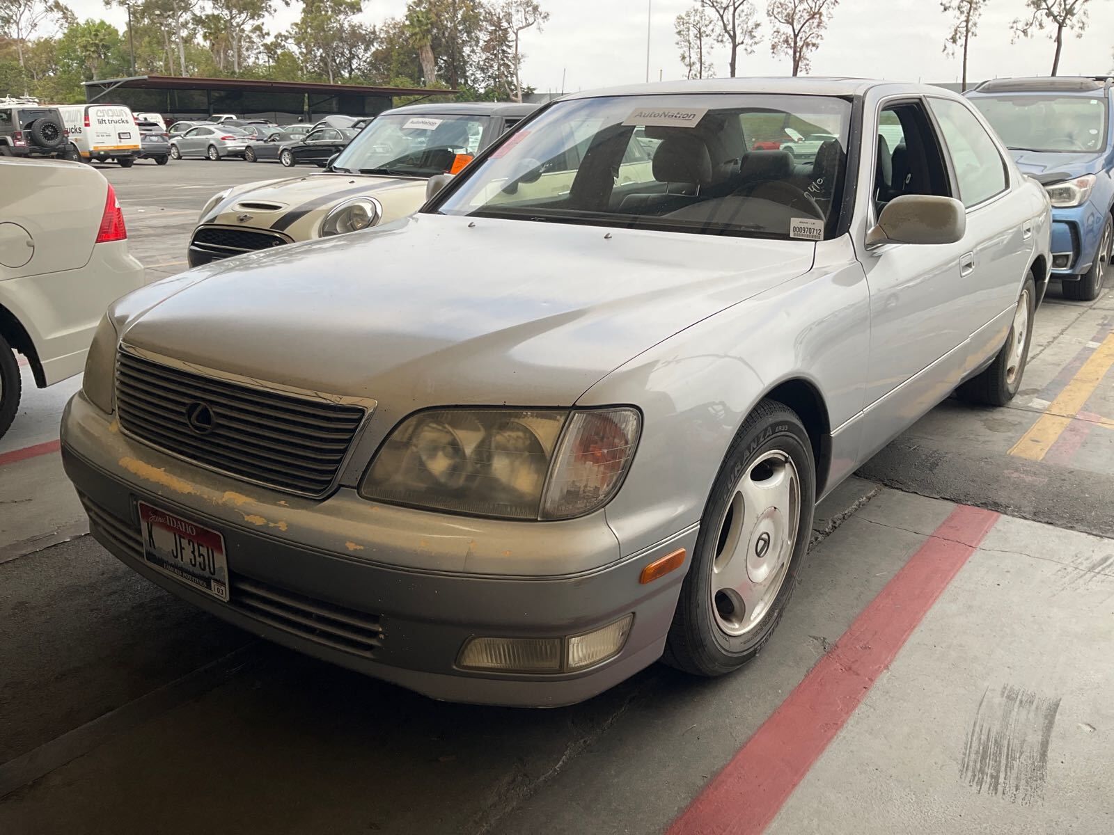 Lexus LS