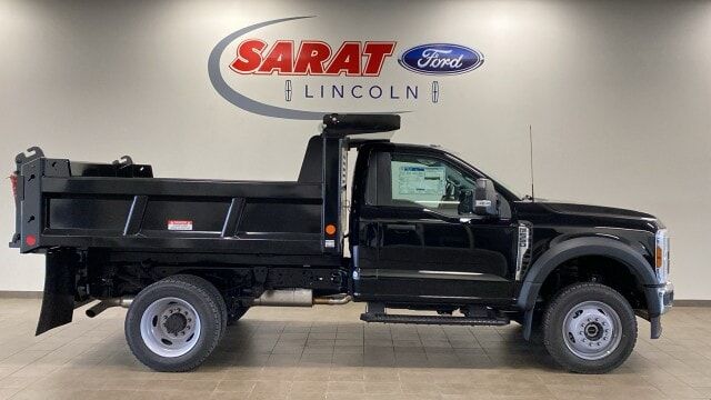 2025 FORD F-550