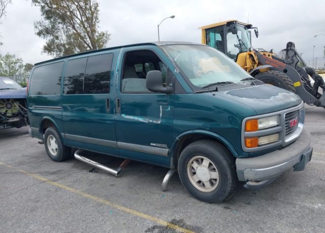 GMC Savana