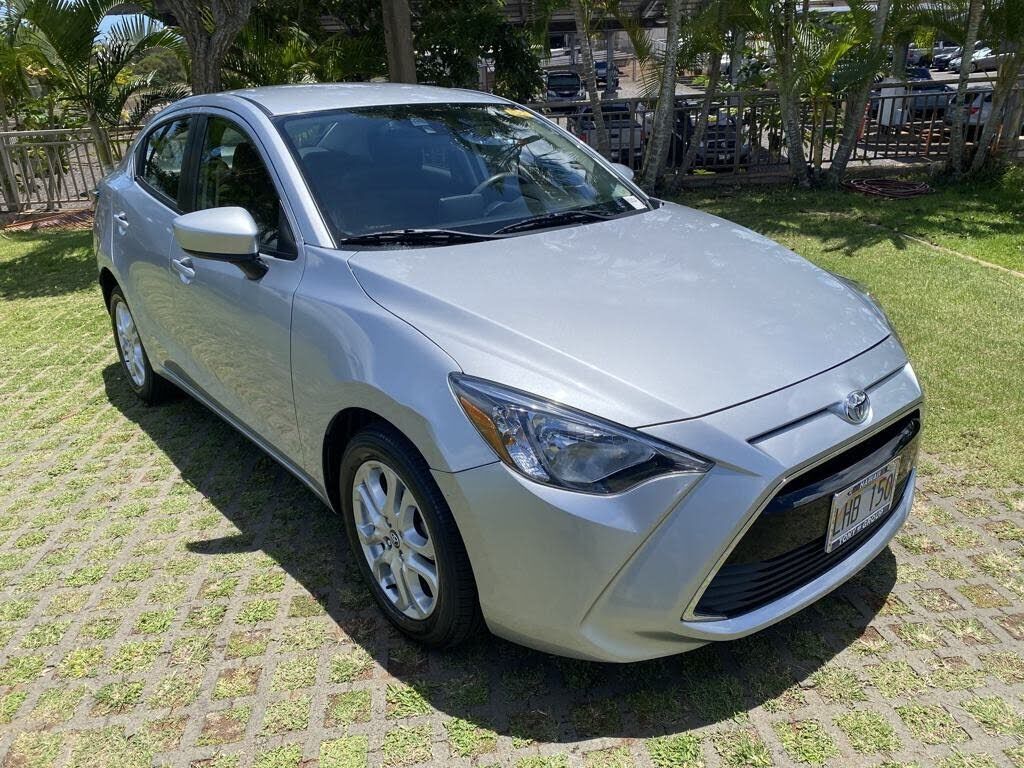 Toyota Yaris iA