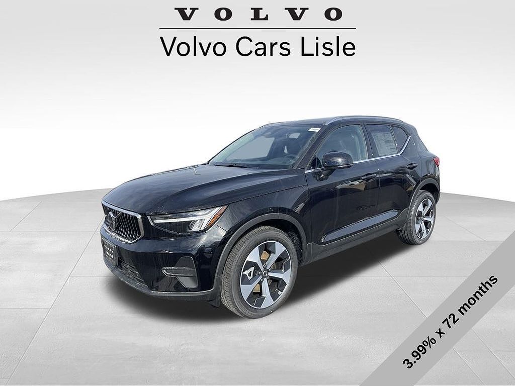2025 VOLVO XC40