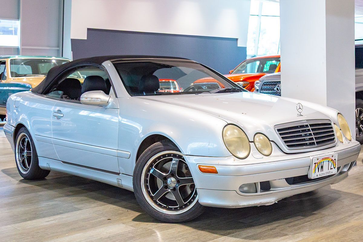 2002 MERCEDES-BENZ CLK-Class