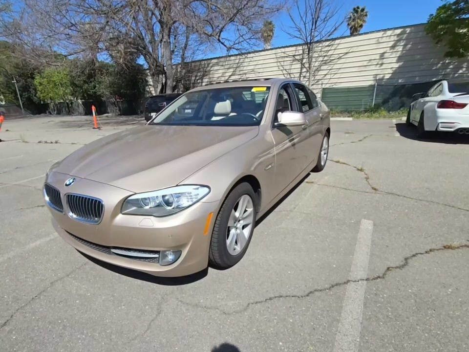BMW 528i
