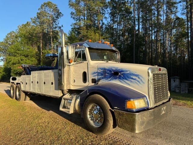 1999 PETERBILT 567