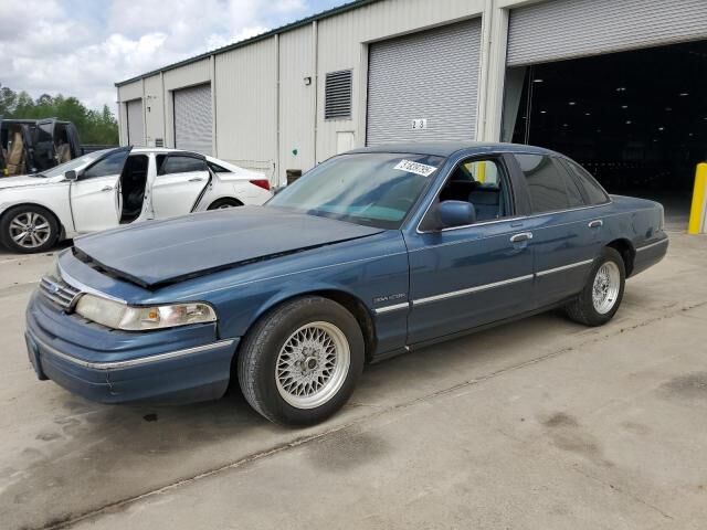 Ford Crown Victoria