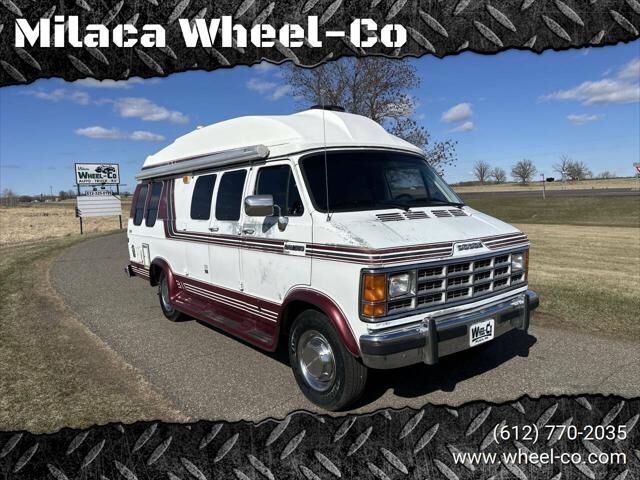 Dodge Ram Van