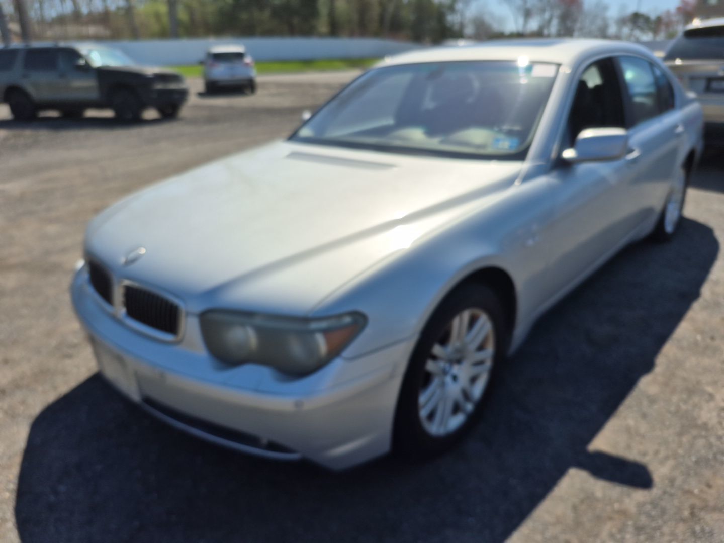 BMW 745i