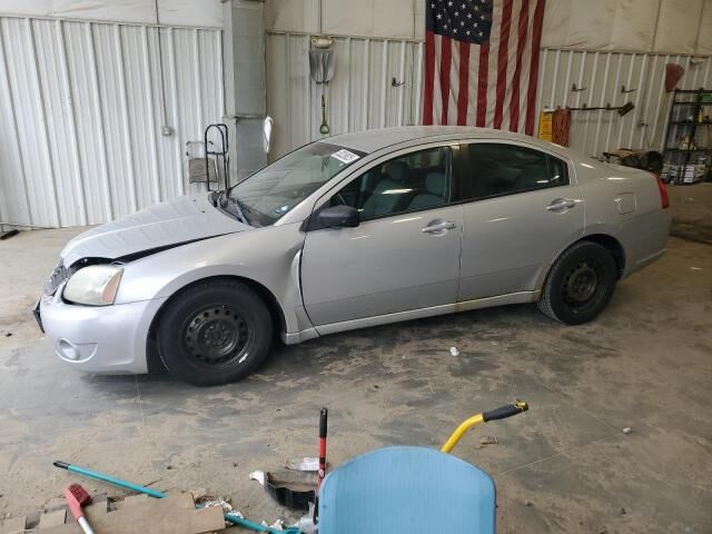 Mitsubishi Galant