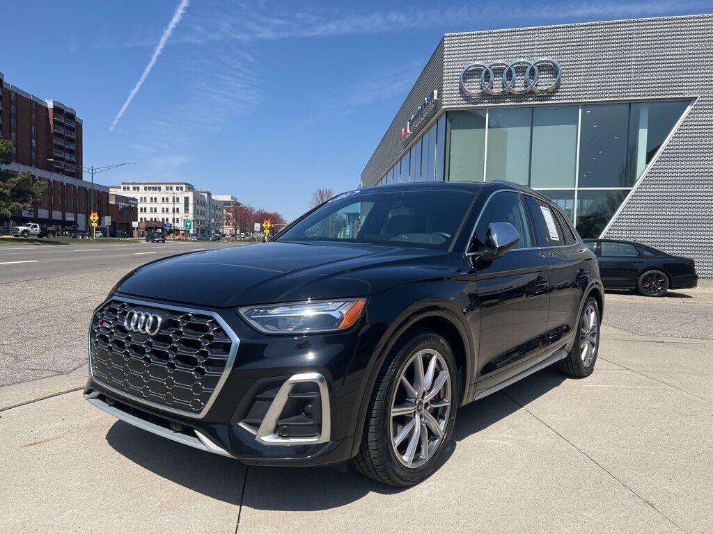 AUDI