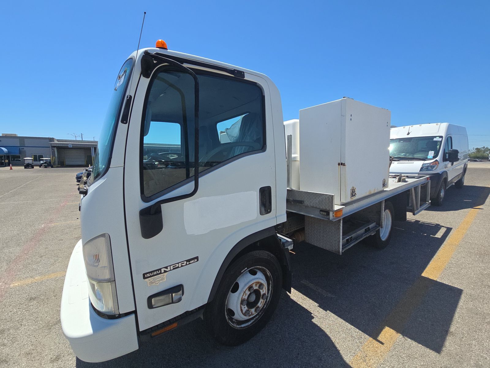 ISUZU