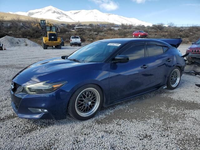 2017 NISSAN Maxima