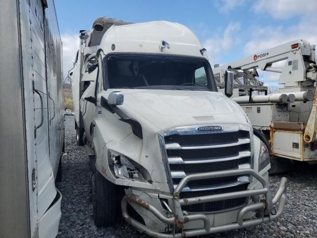 2020 FREIGHTLINER Cascadia