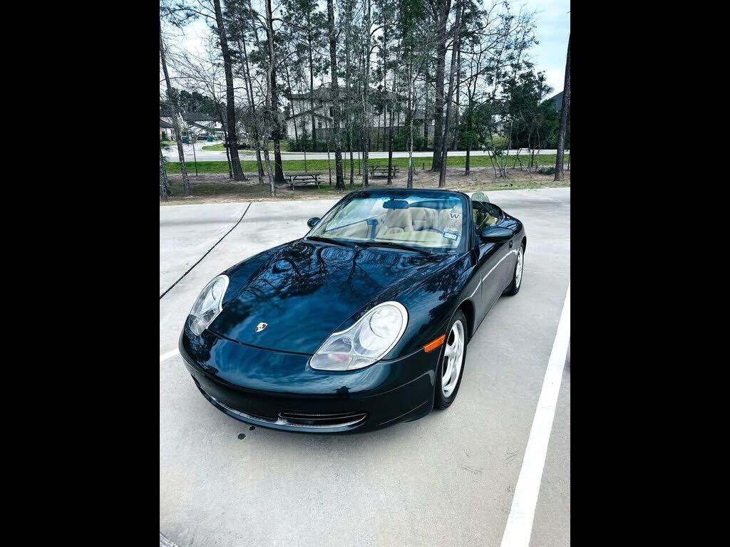 PORSCHE
