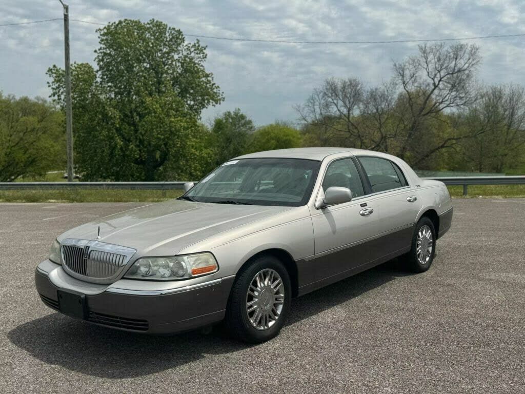 Lincoln Town Car