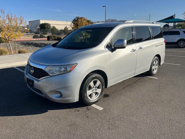 2016 NISSAN Quest