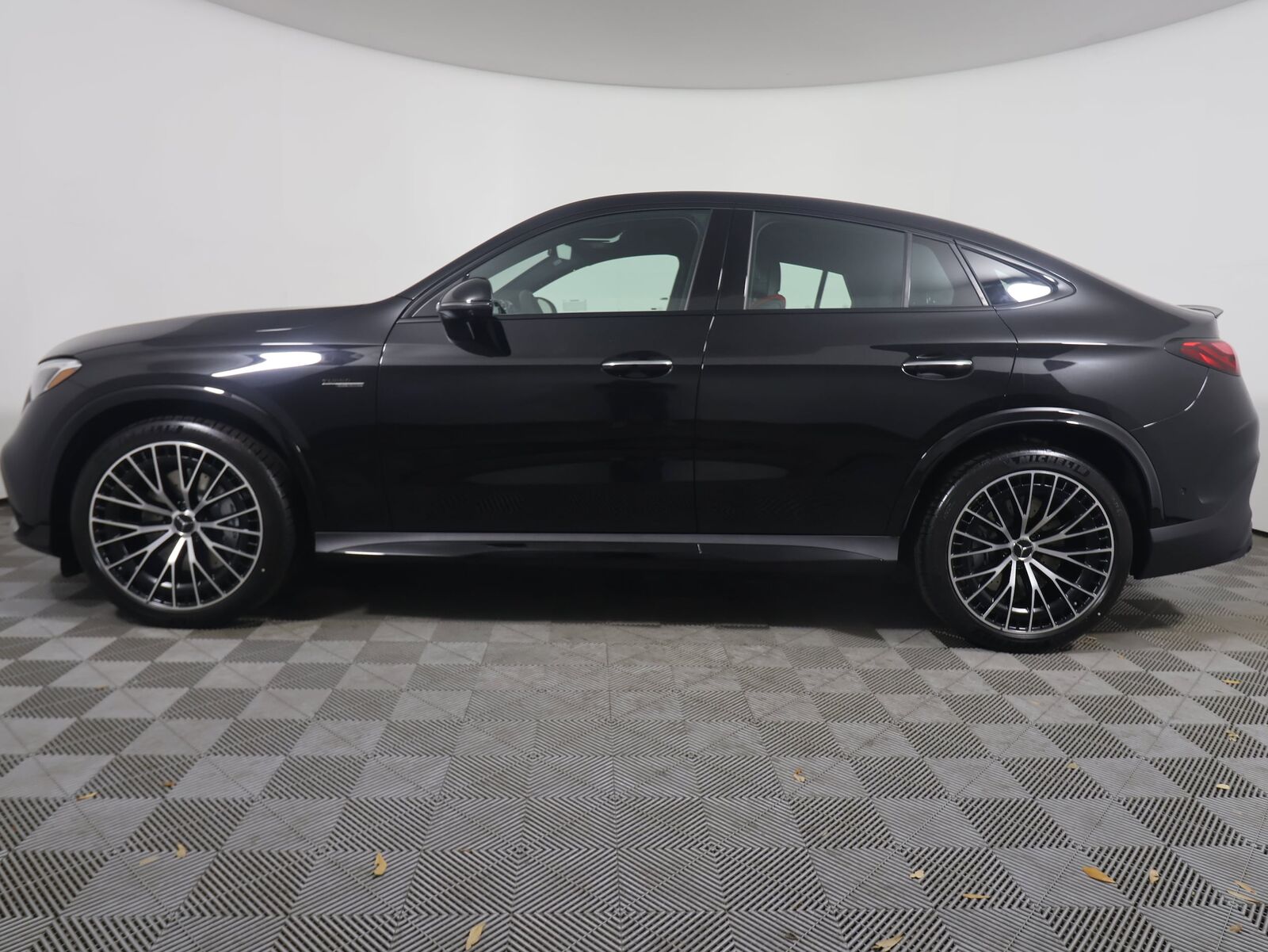2025 Mercedes-Benz GLC-Class