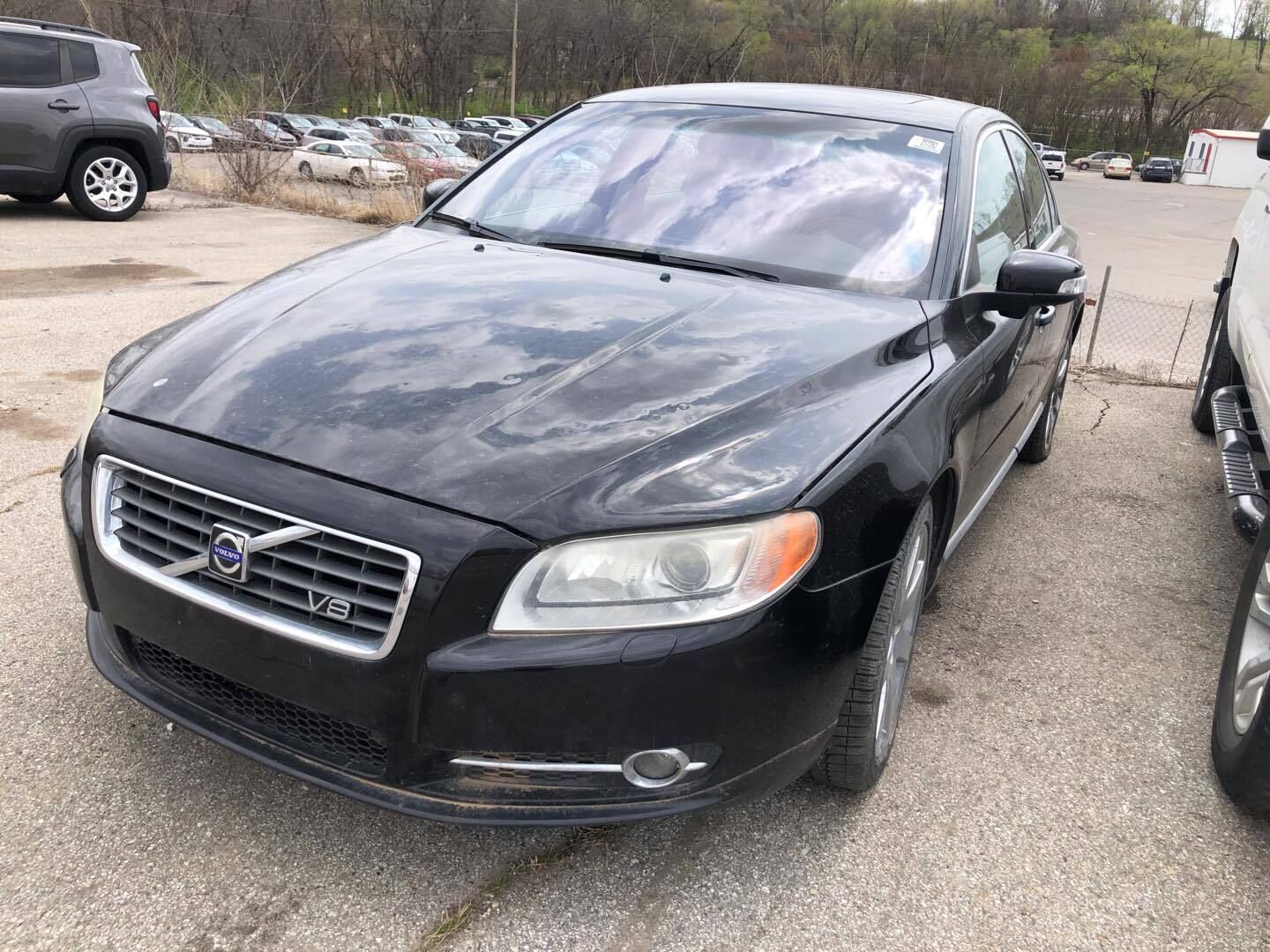 VOLVO
