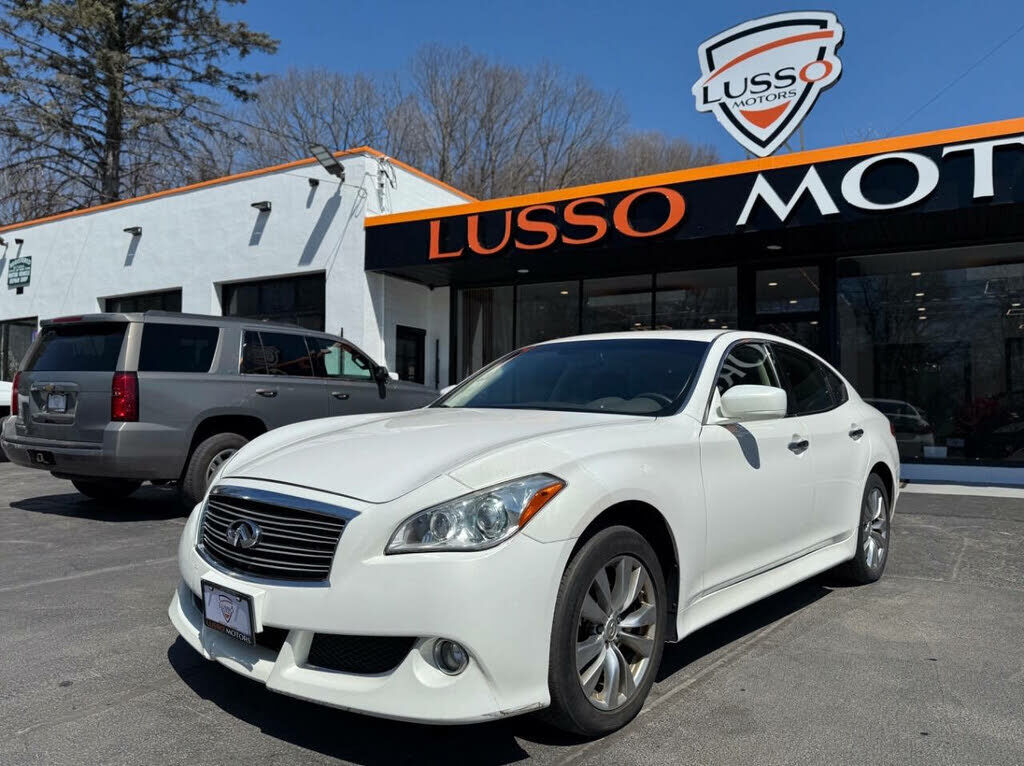 Infiniti M37