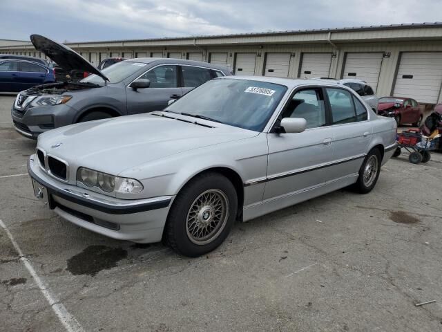 BMW 740i