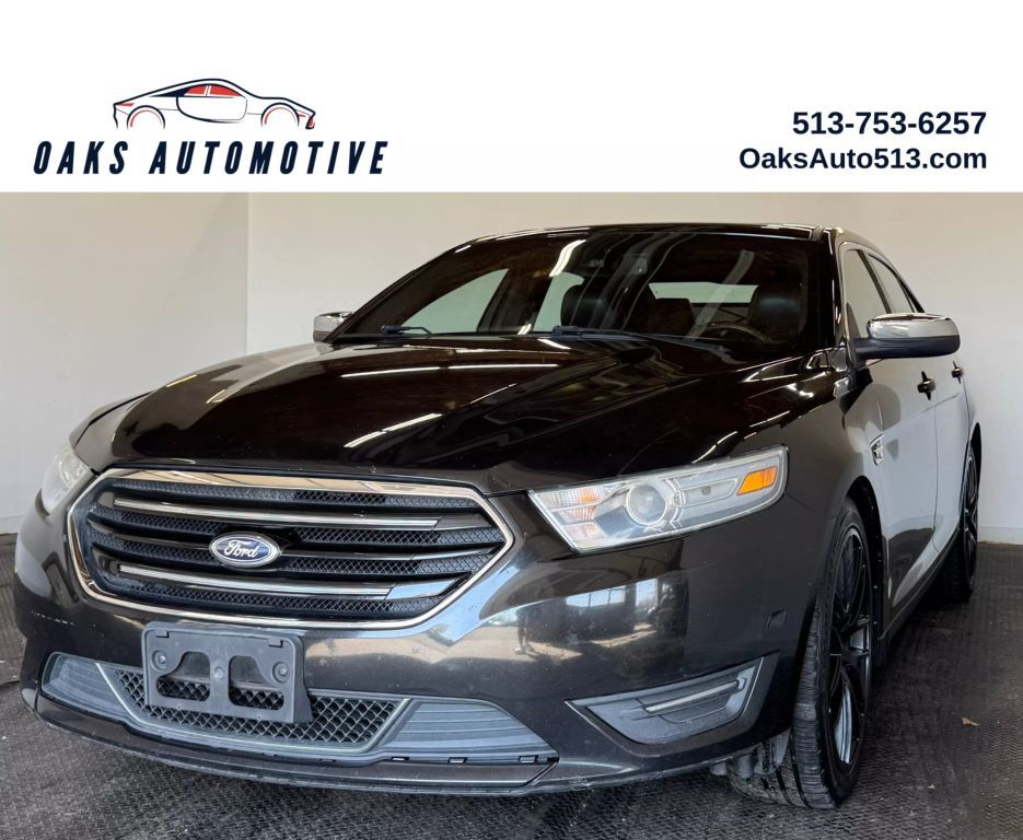 2013 FORD Taurus