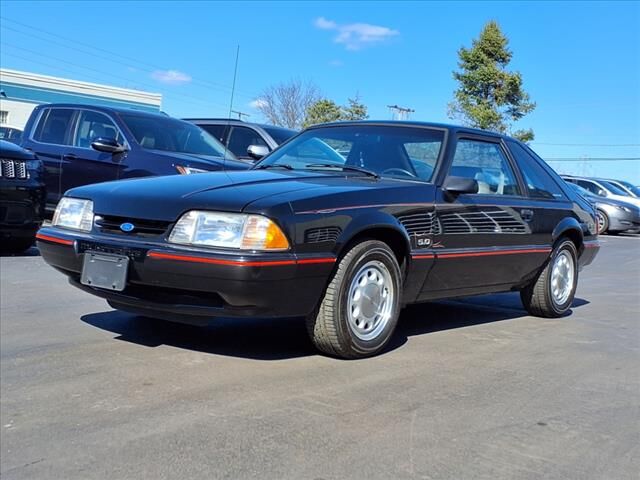 1988 FORD Mustang